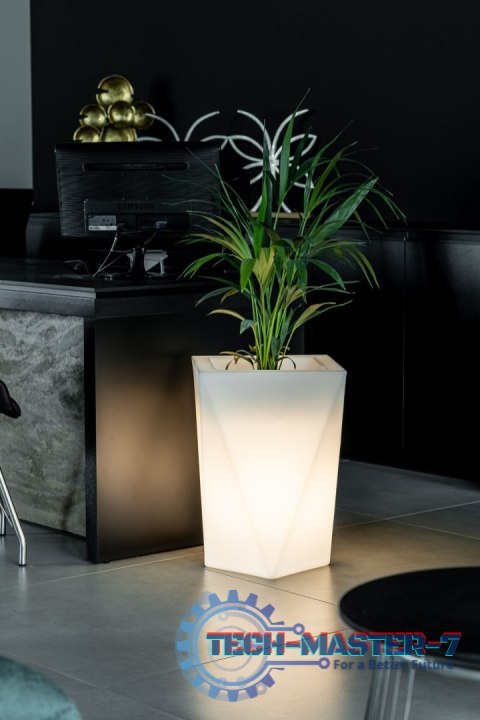 Designerska donica VASO biała z oświetleniem MONUMO Designerska donica VASO biała z oświetleniem MONUMO