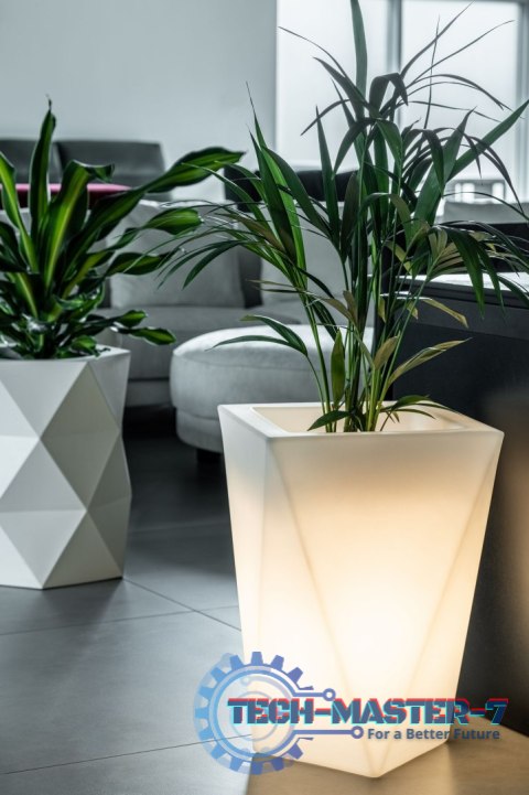 Designerska donica VASO biała z oświetleniem MONUMO Designerska donica VASO biała z oświetleniem MONUMO