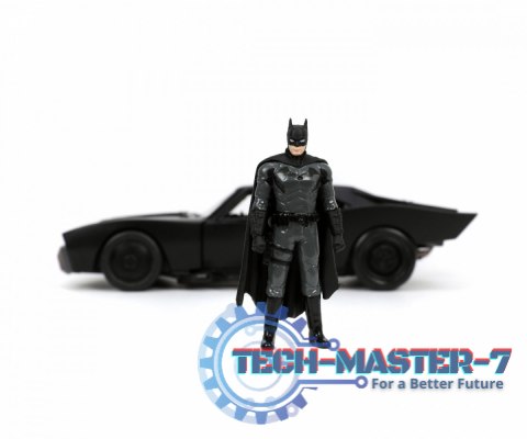 Pojazd Batman Batmobile z figurką 1:24 Pojazd Batman Batmobile z figurką 1:24