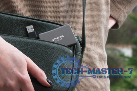 Dysk SSD HL200 512GB USB-C 3.2 Gen2 Dysk SSD HL200 512GB USB-C 3.2 Gen2