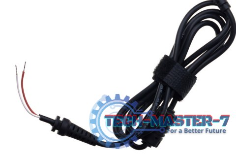 Kabel zasilający AKYGA Złącze wyjściowe 5.5 x 2.5 mm 1.2m. AK-SC-01 Kabel zasilający AKYGA Złącze wyjściowe 5.5 x 2.5 mm 1.2m. AK-SC-01