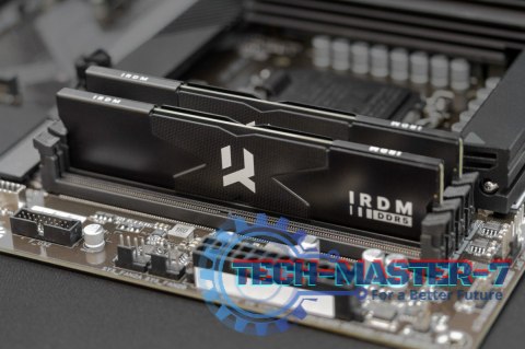 Pamięć DDR5 IRDM 32GB(2*16GB)/6000 CL30 czarna Pamięć DDR5 IRDM 32GB(2*16GB)/6000 CL30 czarna