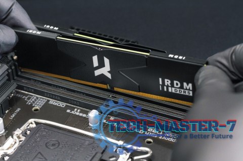 Pamięć DDR5 IRDM 32GB(2*16GB)/6000 CL30 czarna Pamięć DDR5 IRDM 32GB(2*16GB)/6000 CL30 czarna