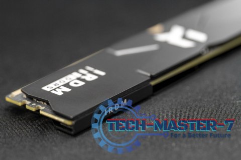Pamięć DDR5 IRDM 64GB(2*32GB)/6000 CL30 czarna Pamięć DDR5 IRDM 64GB(2*32GB)/6000 CL30 czarna
