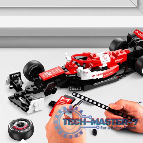 Samochód Rastar 92300 Alfa Romeo F1 C42 1:24 klocki 340el. Samochód Rastar 92300 Alfa Romeo F1 C42 1:24 klocki 340el.